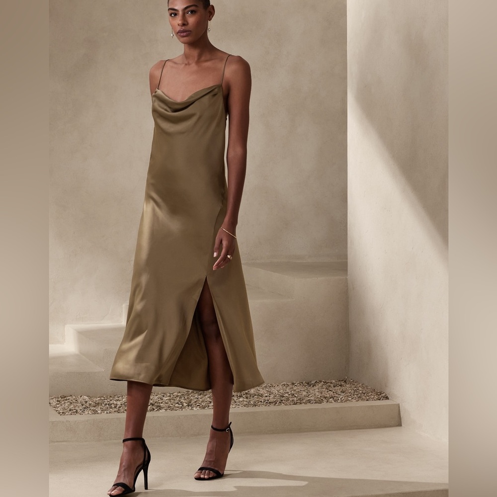 Banana Republic  Slip sexy Dress Lined Olive Green
